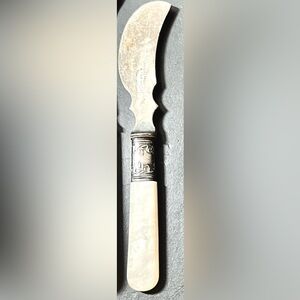 Vintage Landers Frary Clark Aetna Works Butter Knife Silver Trim / Embossed Band